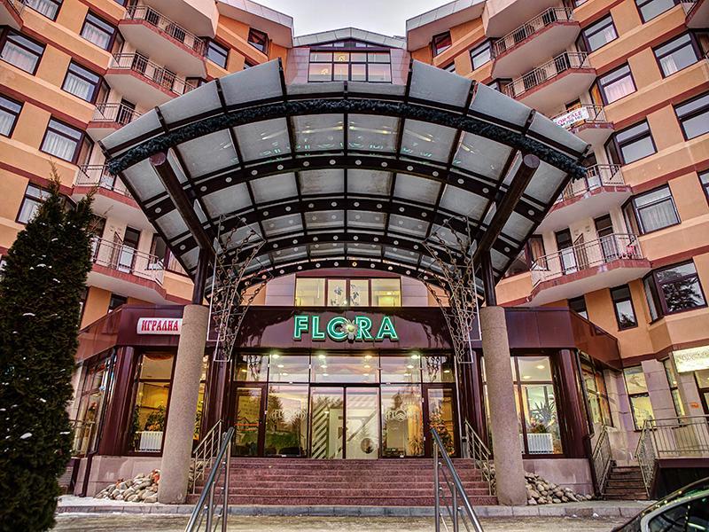 Flora Hotel - Apartments ボロヴェッツ エクステリア 写真